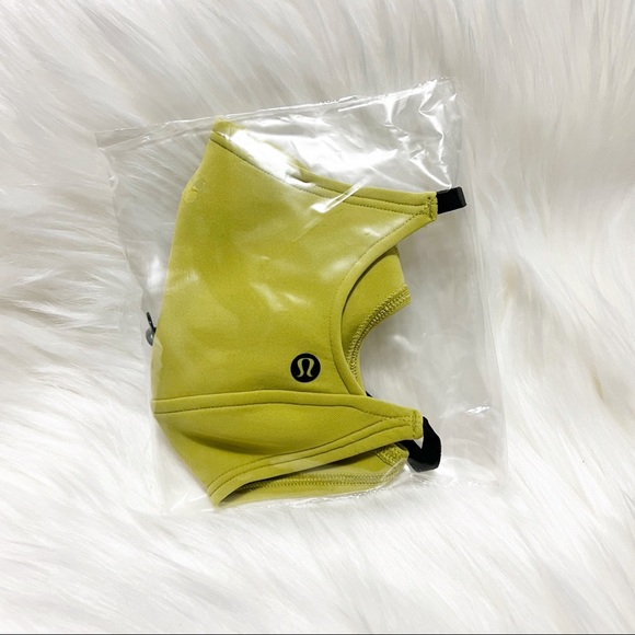 Lululemon • Earloop Face mask *Yellow Pear* - Picture 4 of 11